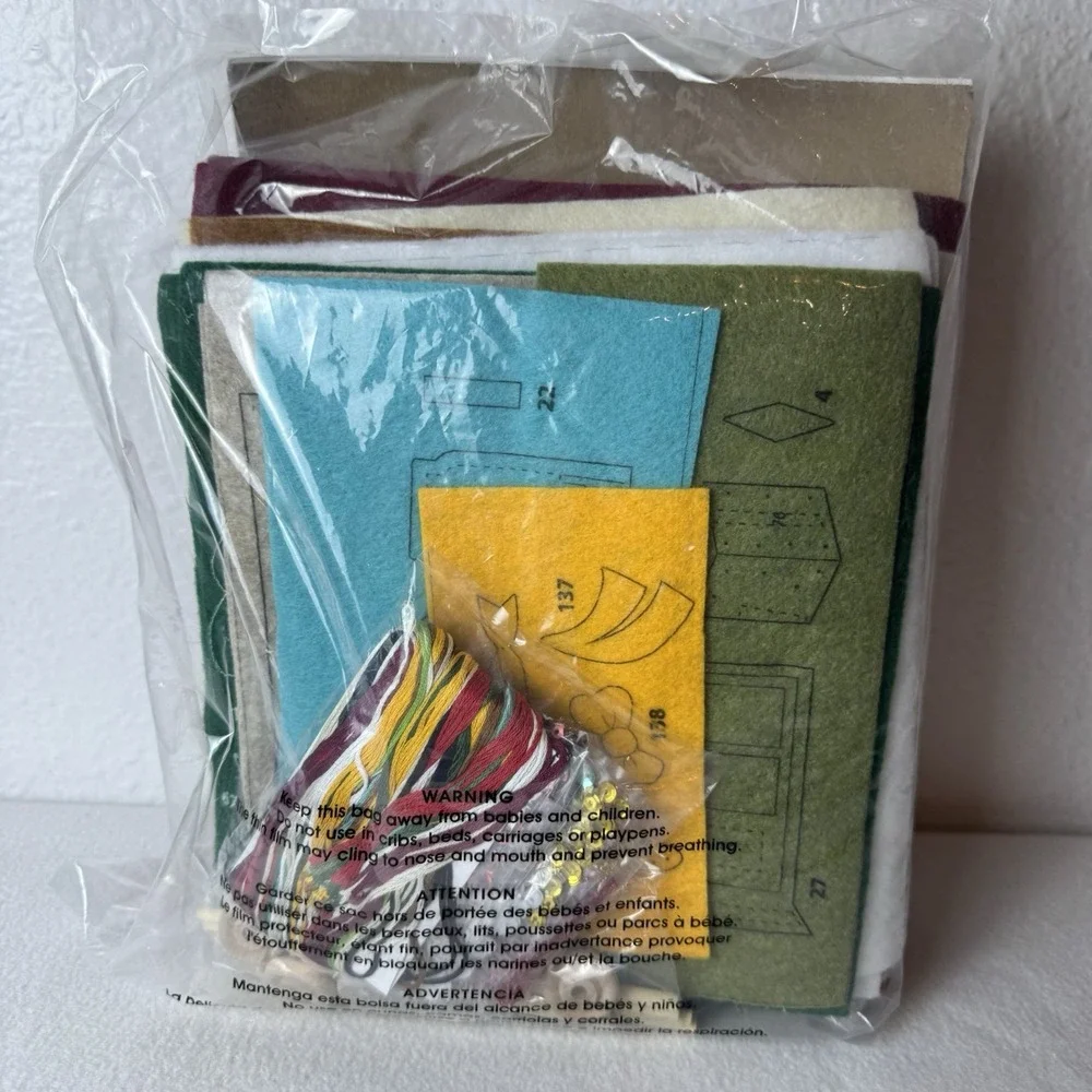 Merry Stockings MS10-059 2023 Edition Mantel Series: Classic Village 5 Piece Kit